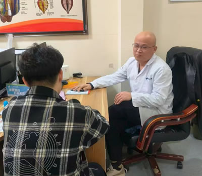昌都市|男科医师高朋磊：守护男性健康，专业男科诊疗